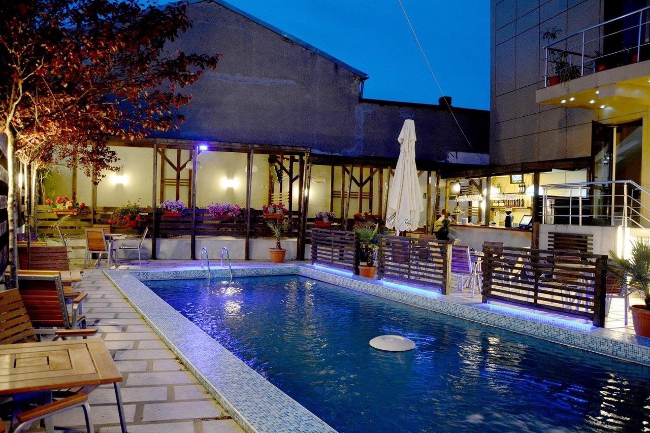 كرايوفا Hotel Lido المظهر الخارجي الصورة