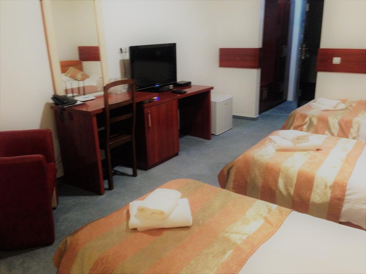 كرايوفا Hotel Lido المظهر الخارجي الصورة